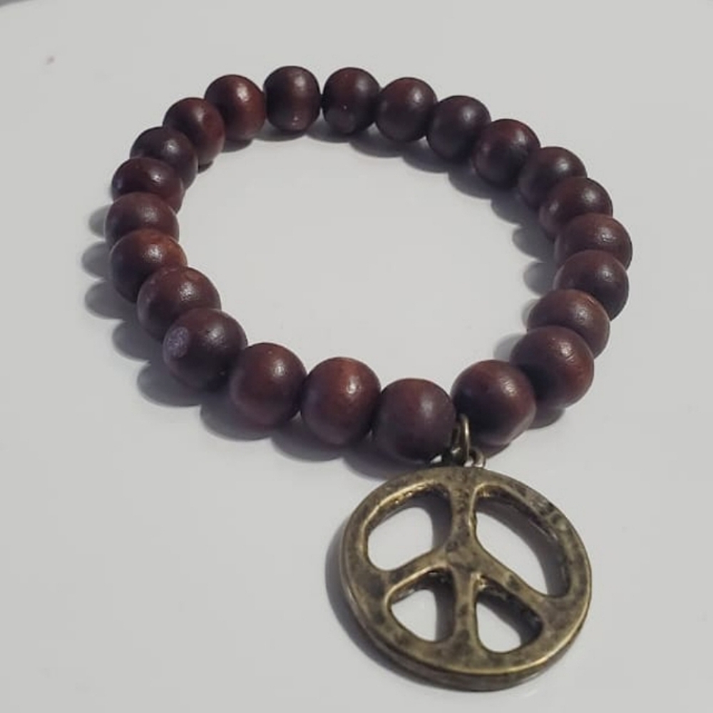 Natural Handmade Elastic Bracelet.🌴
